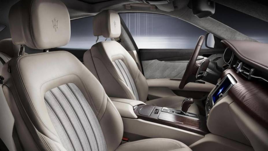 A Maserati deve promover o lançamento de uma versão de produção do Quattroporte Ermenegildo Zegna concept em 2014 | <a href="https://beta-develop.quatrorodas.abril.com.br/saloes/frankfurt/2013/maserati-quattroporte-ermenegildo-zegna-concept-752311.shtml" rel="migration">Leia mais</a> A Maserati deve promover o lançamento de uma versão de produção do Quattroporte Ermenegildo Zegna concept em 2014 | <a href="https://beta-develop.quatrorodas.abril.com.br/saloes/frankfurt/2013/maserati-quattroporte-ermenegildo-zegna-concept-752311.shtml" rel="migration">Leia mais</a>