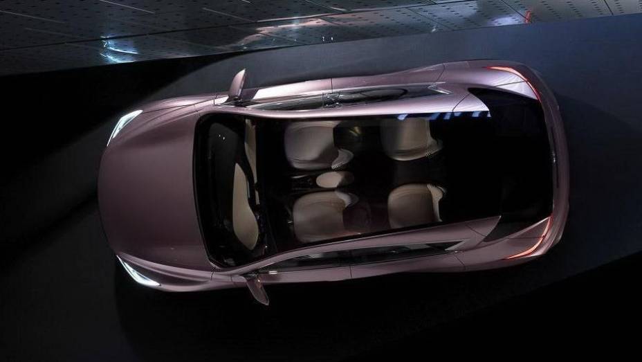 Outra confirma&ccedil;&atilde;o relativa ao Q30 &eacute; que sua vers&atilde;o de produ&ccedil;&atilde;o deve chegar ao mercado em 2015 | <a href="https://beta-develop.quatrorodas.abril.com.br/saloes/frankfurt/2013/infiniti-q30-concept-753091.shtml" rel="migration">Leia mais</a>