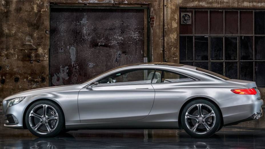 O modelo de produção será exibido em janeiro de 2014, durante o Salão de Detroit | <a href="https://beta-develop.quatrorodas.abril.com.br/saloes/frankfurt/2013/mercedes-benz-classe-s-coupe-753066.shtml" rel="migration">Leia mais</a>