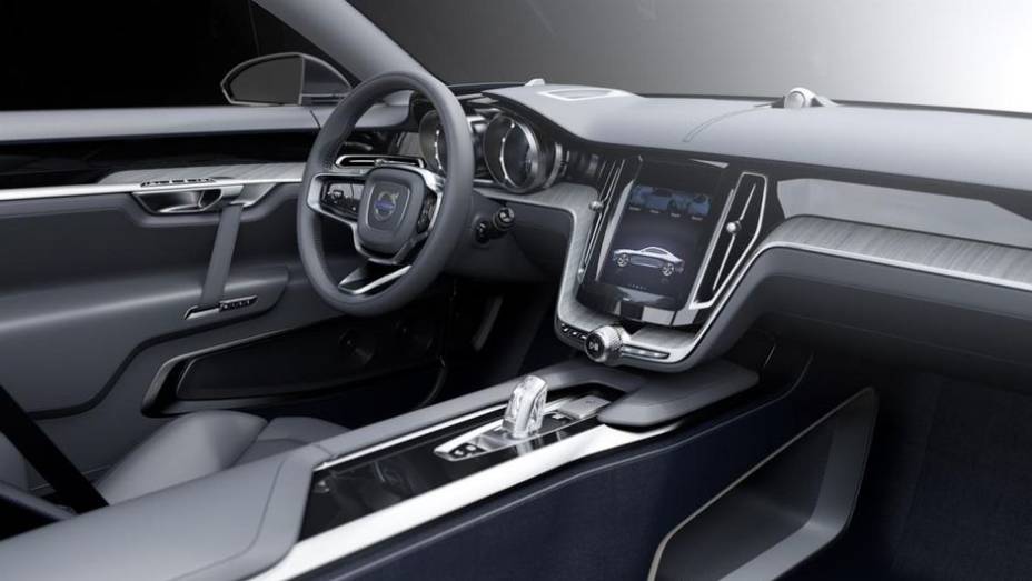 Por dentro, ele traz materiais de qualidade, incluindo couro, madeira e apliques de madeira laqueada | <a href="https://beta-develop.quatrorodas.abril.com.br/saloes/frankfurt/2013/volvo-concept-coupe-751772.shtml" rel="migration">Leia mais</a> Por dentro, ele traz materiais de qualidade, incluindo couro, madeira e apliques de madeira laqueada | <a href="https://beta-develop.quatrorodas.abril.com.br/saloes/frankfurt/2013/volvo-concept-coupe-751772.shtml" rel="migration">Leia mais</a>