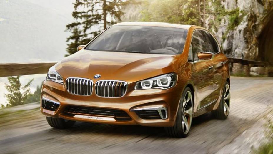 Trata-se de uma prov&aacute;vel pr&eacute;via do S&eacute;rie 1 GT, modelo cuja vers&atilde;o de produ&ccedil;&atilde;o ser&aacute; revelada ao p&uacute;blico no pr&oacute;ximo Sal&atilde;o de Genebra | <a href="https://beta-develop.quatrorodas.abril.com.br/saloes/frankfurt/2013/bmw-concept-active-tourer-outdoor-753746.shtml" rel="migration"></a>