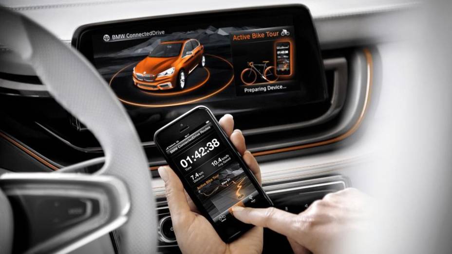 A utiliza&ccedil;&atilde;o no modo el&eacute;trico permite que o Concept Active Tourer Outdoor rode por at&eacute; 30 km sem emiss&atilde;o de poluentes | <a href="https://beta-develop.quatrorodas.abril.com.br/saloes/frankfurt/2013/bmw-concept-active-tourer-outdoor-753746.shtml" rel="migration">Leia mais</a>