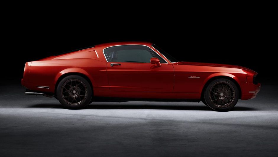 O coup&eacute; mescla visual retr&ocirc;, bom pacote de itens de seguran&ccedil;a e dire&ccedil;&atilde;o e o mesmo motor 6.2 V8 utilizado no Chevrolet Corvette ZR1 | <a href="https://beta-develop.quatrorodas.abril.com.br/noticias/fabricantes/equus-bass-770-revelado-755252.shtml" rel="migration">Leia mais</a>