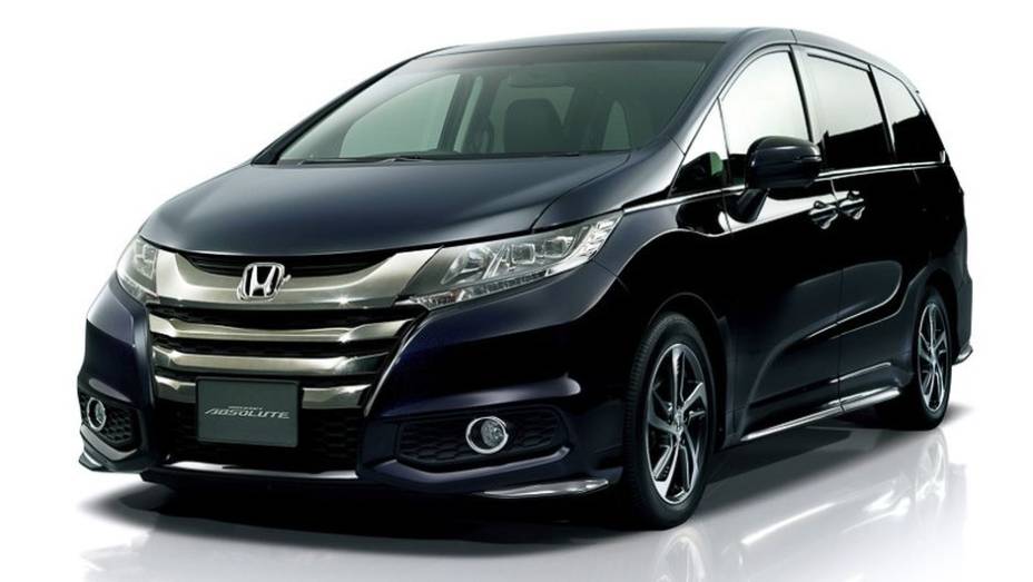 A Honda revelou por meio de seu site oficial no Japão as primeiras imagens da nova geração da minivan Odyssey | <a href="https://beta-develop.quatrorodas.abril.com.br/noticias/fabricantes/honda-revela-fotos-novo-odyssey-japones-755635.shtml" rel="migration">Leia mais</a>