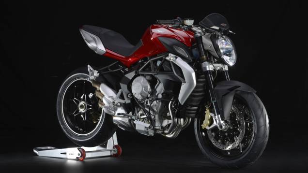 Torque máximo: 8.25 mkgf a 8.600 rpm | <a href="https://beta-develop.quatrorodas.abril.com.br/moto/noticias/mv-agusta-brutale-800-2014-chega-r-47-000-784936.shtml" rel="migration">Leia mais</a> Torque máximo: 8.25 mkgf a 8.600 rpm | <a href="https://beta-develop.quatrorodas.abril.com.br/moto/noticias/mv-agusta-brutale-800-2014-chega-r-47-000-784936.shtml" rel="migration">Leia mais</a>
