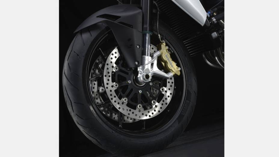 MVICS Technology (Motor & Vehicle Integrated Control System) | <a href="https://beta-develop.quatrorodas.abril.com.br/moto/noticias/mv-agusta-brutale-800-2014-chega-r-47-000-784936.shtml" rel="migration">Leia mais</a>