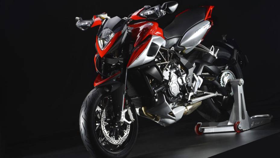 A nova Rivale 800 pesa apenas 170 kg | <a href="https://beta-develop.quatrorodas.abril.com.br/moto/noticias/mv-agusta-confirma-cinco-lancamentos-brasil-756002.shtml" rel="migration">Leia mais</a> A nova Rivale 800 pesa apenas 170 kg | <a href="https://beta-develop.quatrorodas.abril.com.br/moto/noticias/mv-agusta-confirma-cinco-lancamentos-brasil-756002.shtml" rel="migration">Leia mais</a>
