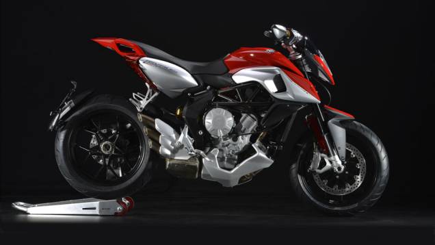 Potência máxima de 125 cavalos | <a href="https://beta-develop.quatrorodas.abril.com.br/moto/noticias/mv-agusta-confirma-cinco-lancamentos-brasil-756002.shtml" rel="migration">Leia mais</a> Potência máxima de 125 cavalos | <a href="https://beta-develop.quatrorodas.abril.com.br/moto/noticias/mv-agusta-confirma-cinco-lancamentos-brasil-756002.shtml" rel="migration">Leia mais</a>