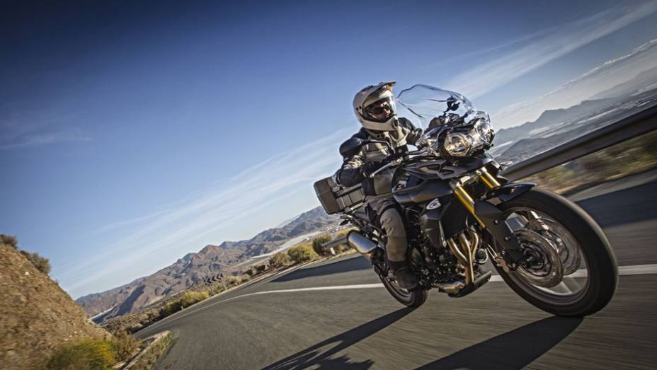 Modelo come&ccedil;ou a ser produzido em Manaus (AM) em setembro e j&aacute; est&aacute; &agrave; venda | <a href="https://beta-develop.quatrorodas.abril.com.br/moto/noticias/triumph-revela-lancamentos-salao-duas-rodas-756393.shtml" rel="migration">Leia mais</a>