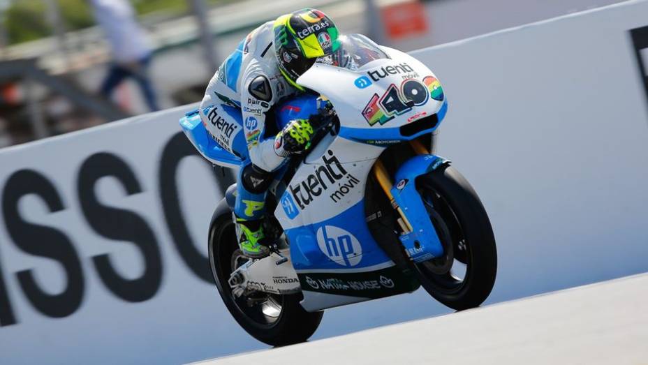 Na Moto2, a pole ficou com Pol Espargaró (Tuenti HP 40) | <a href="https://beta-develop.quatrorodas.abril.com.br/moto/noticias/motogp-lorenzo-pole-australia-757585.shtml" rel="migration">Leia mais</a>