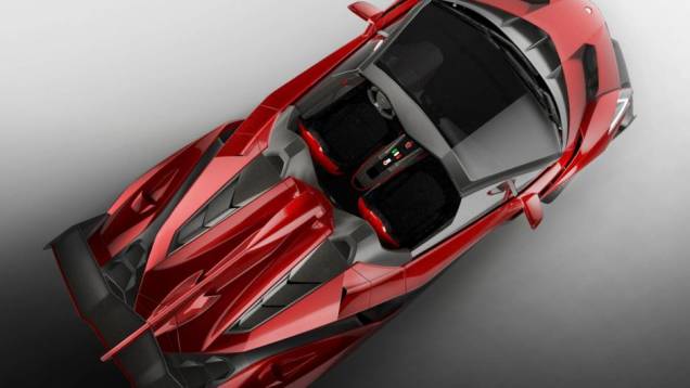 Ela ficará com o teto permanentemente aberto, com o intuito de garantir ao motorista uma "experiência intensa de condução" | <a href="https://beta-develop.quatrorodas.abril.com.br/noticias/fabricantes/surgem-primeiras-imagens-lamborghini-veneno-roadster-757482.shtml" rel="migration">L</a> Ela ficará com o teto permanentemente aberto, com o intuito de garantir ao motorista uma "experiência intensa de condução" | <a href="https://beta-develop.quatrorodas.abril.com.br/noticias/fabricantes/surgem-primeiras-imagens-lamborghini-veneno-roadster-757482.shtml" rel="migration">L</a>