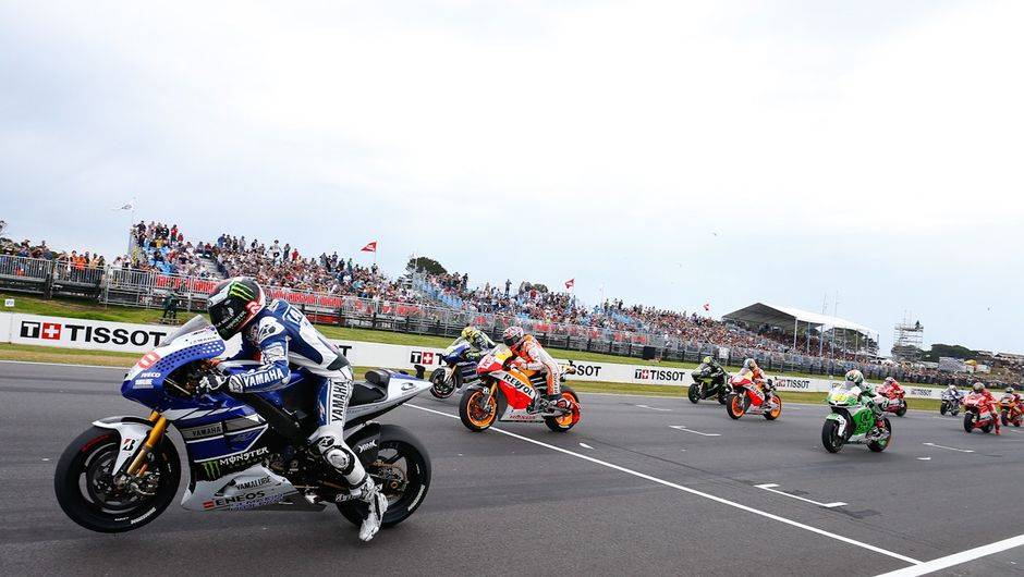A prova foi recheada de pol&ecirc;mica e situa&ccedil;&otilde;es pouco usuais | <a href="https://beta-develop.quatrorodas.abril.com.br/moto/noticias/motogp-lorenzo-vence-embola-campeonato-757595.shtml" rel="migration">Leia mais</a>