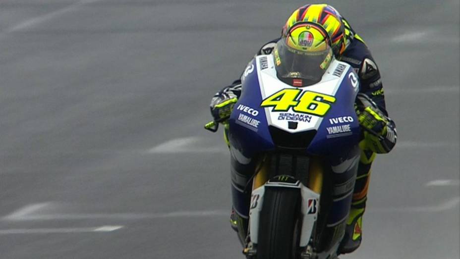 ...Valentino Rossi... | <a href="https://beta-develop.quatrorodas.abril.com.br/moto/noticias/motogp-lorenzo-voa-pole-japao-758277.shtml" rel="migration">Leia mais</a>