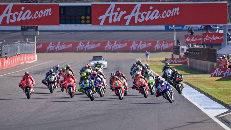 E a defini&ccedil;&atilde;o do t&iacute;tulo de 2013 da MotoGP ficou para a &uacute;ltima prova | <a href="https://beta-develop.quatrorodas.abril.com.br/moto/noticias/motogp-definicao-titulo-fica-ultima-prova-758422.shtml" rel="migration">Leia mais</a>