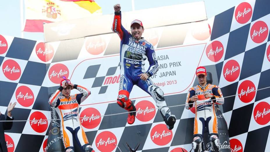 Márquez agora tem 318 pontos, contra 305 de Lorenzo | <a href="https://beta-develop.quatrorodas.abril.com.br/moto/noticias/motogp-definicao-titulo-fica-ultima-prova-758422.shtml" rel="migration">Leia mais</a>