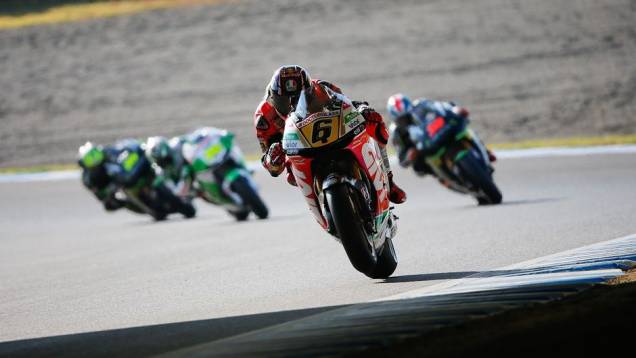 Stefan Bradl terminou em quinto | <a href="https://beta-develop.quatrorodas.abril.com.br/moto/noticias/motogp-definicao-titulo-fica-ultima-prova-758422.shtml" rel="migration">Leia mais</a> Stefan Bradl terminou em quinto | <a href="https://beta-develop.quatrorodas.abril.com.br/moto/noticias/motogp-definicao-titulo-fica-ultima-prova-758422.shtml" rel="migration">Leia mais</a>