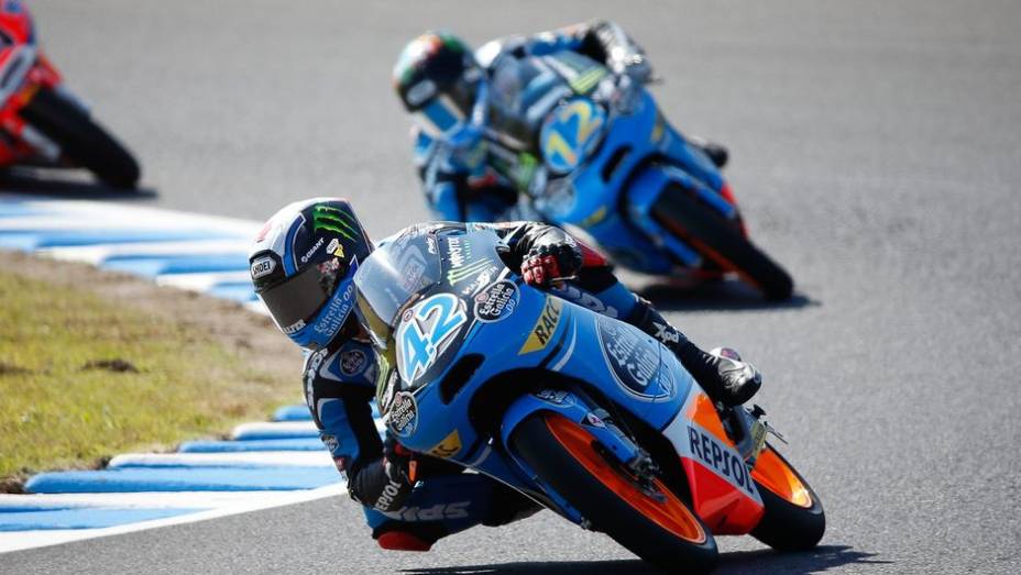 Na Moto3, &Aacute;lex Marquez foi o vitorioso | <a href="https://beta-develop.quatrorodas.abril.com.br/moto/noticias/motogp-definicao-titulo-fica-ultima-prova-758422.shtml" rel="migration">Leia mais</a>