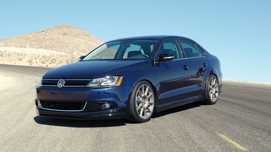 Volkswagen Jetta Turbo | <a href="https://beta-develop.quatrorodas.abril.com.br/noticias/fabricantes/volkswagen-revela-jetta-customizado-sema-759297.shtml" rel="migration">Leia mais</a>
