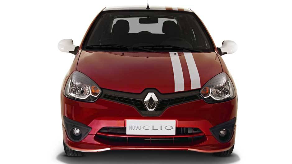 A nova dianteira não consegue disfarçar o peso da idade do projeto, lançado no Brasil no fim dos anos 90 | <a href="https://beta-develop.quatrorodas.abril.com.br/carros/lancamentos/renault-clio-2013-717925.shtml" rel="migration">Leia mais</a> A nova dianteira não consegue disfarçar o peso da idade do projeto, lançado no Brasil no fim dos anos 90 | <a href="https://beta-develop.quatrorodas.abril.com.br/carros/lancamentos/renault-clio-2013-717925.shtml" rel="migration">Leia mais</a>
