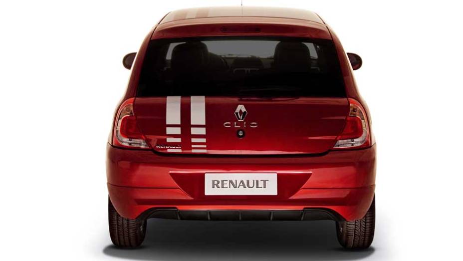 Personalização externa virou tendência até entre os carros mais baratos, como Nissan March e Fiat Uno | <a href="https://beta-develop.quatrorodas.abril.com.br/carros/lancamentos/renault-clio-2013-717925.shtml" rel="migration">Leia mais</a>