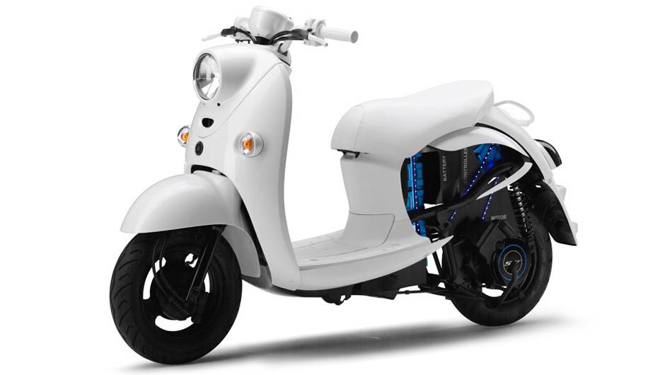 Yamaha EVino | <a href="https://beta-develop.quatrorodas.abril.com.br/moto/noticias/yamaha-mostra-modelos-salao-toquio-760140.shtml" rel="migration">Leia mais</a>
