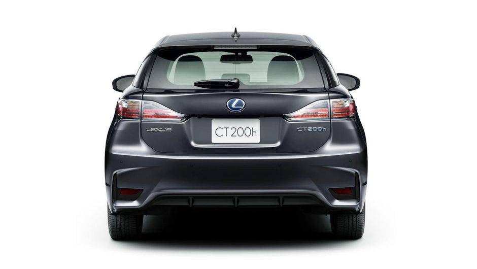 ...novas rodas de liga-leve, para-choque traseiro modificado, entre outras novas caracter&iacute;sticas | <a href="https://beta-develop.quatrorodas.abril.com.br/noticias/fabricantes/lexus-revela-primeiras-imagens-ct-200h-2014-760057.shtml" rel="migration">Leia mais</a>