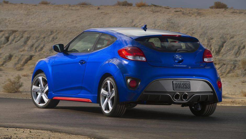 N&atilde;o h&aacute; modifica&ccedil;&otilde;es na motoriza&ccedil;&atilde;o, de modo que o bloco que equipa a vers&atilde;o &eacute; o 1.6 turbo de inje&ccedil;&atilde;o direta | <a href="https://beta-develop.quatrorodas.abril.com.br/noticias/saloes/los-angeles-2013/hyundai-mostra-veloster-r-spec-760833.shtml" rel="migration">Leia mais</a>