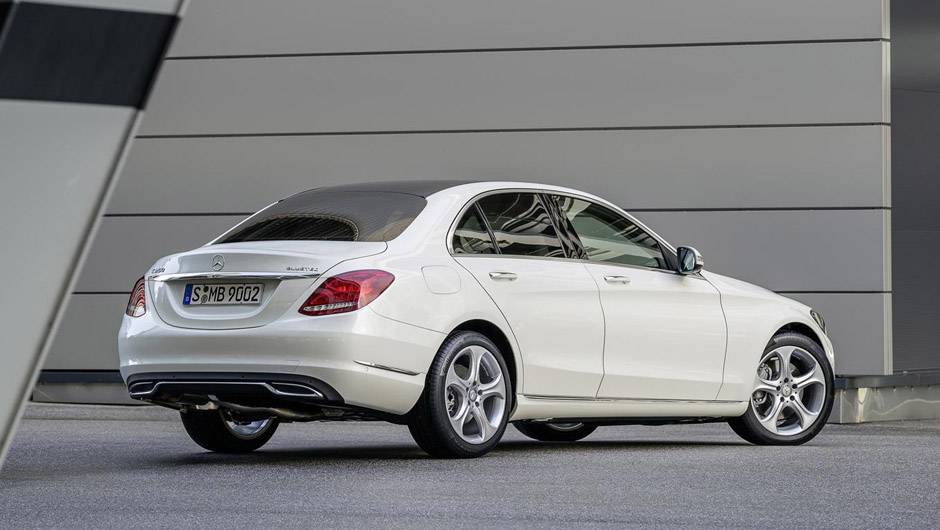 O modelo 2014 do Classe C marca sua transi&ccedil;&atilde;o de sed&atilde; de entrada da Mercedes, posto agora ocupado pelo CLA, para op&ccedil;&atilde;o intermedi&aacute;ria | <a href="https://beta-develop.quatrorodas.abril.com.br/noticias/fabricantes/novo-mercedes-benz-classe-c-chega-ao-brasil-r-138-900-7955" rel="migration"></a>