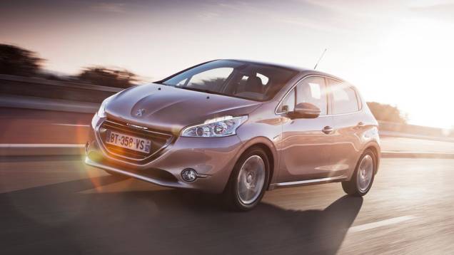 6 - Peugeot 208 | <a href="https://beta-develop.quatrorodas.abril.com.br/noticias/mercado/hb20-termo-mais-buscado-brasil-2013-763387.shtml" rel="migration">Leia mais</a> 6 - Peugeot 208 | <a href="https://beta-develop.quatrorodas.abril.com.br/noticias/mercado/hb20-termo-mais-buscado-brasil-2013-763387.shtml" rel="migration">Leia mais</a>