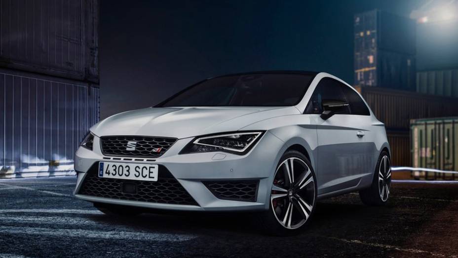 A Seat apresentou oficialmente o novo modelo topo de linha da gama Leon | <a href="https://beta-develop.quatrorodas.abril.com.br/noticias/saloes/genebra-2014/novo-seat-leon-cupra-oficialmente-apresentado-genebra-775226.shtml" rel="migration">Leia mais</a>