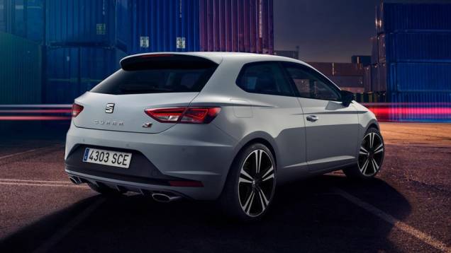 O modelo chega com a configuração de três ou cinco portas e é equipado por um motor 2.0 l turbocharged TSI a gasolina | <a href="https://beta-develop.quatrorodas.abril.com.br/noticias/saloes/genebra-2014/novo-seat-leon-cupra-oficialmente-apresentado-genebra-775226.sht" rel="migration"></a> O modelo chega com a configuração de três ou cinco portas e é equipado por um motor 2.0 l turbocharged TSI a gasolina | <a href="https://beta-develop.quatrorodas.abril.com.br/noticias/saloes/genebra-2014/novo-seat-leon-cupra-oficialmente-apresentado-genebra-775226.sht" rel="migration"></a>