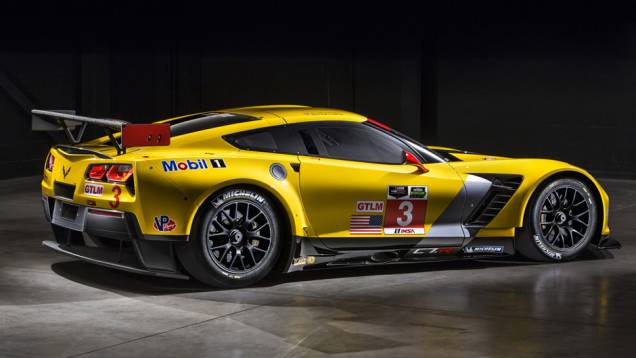O C7.R é muito menos potente (mais de 485 cv) do que o Chevrolet Corvette Z06 2015, que oferece pelo menos 625 cv | <a href="https://beta-develop.quatrorodas.abril.com.br/noticias/saloes/detroit-2014/chevrolet-leva-corvette-c7-r-2014-detroit-769735.shtml" rel="migration">Leia mais</a> O C7.R é muito menos potente (mais de 485 cv) do que o Chevrolet Corvette Z06 2015, que oferece pelo menos 625 cv | <a href="https://beta-develop.quatrorodas.abril.com.br/noticias/saloes/detroit-2014/chevrolet-leva-corvette-c7-r-2014-detroit-769735.shtml" rel="migration">Leia mais</a>