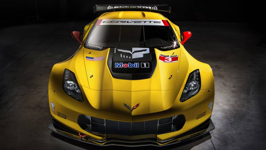 O modelo conta com uma caixa câmbio sequencial de 6 velocidades | <a href="https://beta-develop.quatrorodas.abril.com.br/noticias/saloes/detroit-2014/chevrolet-leva-corvette-c7-r-2014-detroit-769735.shtml" rel="migration">Leia mais</a> O modelo conta com uma caixa câmbio sequencial de 6 velocidades | <a href="https://beta-develop.quatrorodas.abril.com.br/noticias/saloes/detroit-2014/chevrolet-leva-corvette-c7-r-2014-detroit-769735.shtml" rel="migration">Leia mais</a>
