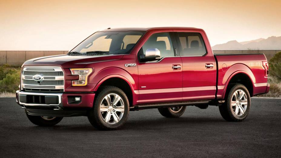 Depois de muitas especulações e informações vazadas, a Ford finalmente apresentou oficialmente a nova geração da F-150 | <a href="https://beta-develop.quatrorodas.abril.com.br/noticias/saloes/detroit-2014/ford-exibe-nova-f-150-769415.shtml" rel="migration">Leia mais</a>