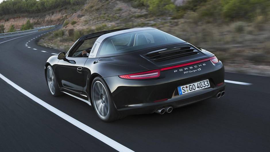 O novo 911 Targa será oferecido com duas opções de motorização (versões 4 e 4S) | <a href="https://beta-develop.quatrorodas.abril.com.br/noticias/saloes/detroit-2014/porsche-lanca-911-targa-detroit-767649.shtml" rel="migration">Leia mais</a> O novo 911 Targa será oferecido com duas opções de motorização (versões 4 e 4S) | <a href="https://beta-develop.quatrorodas.abril.com.br/noticias/saloes/detroit-2014/porsche-lanca-911-targa-detroit-767649.shtml" rel="migration">Leia mais</a>