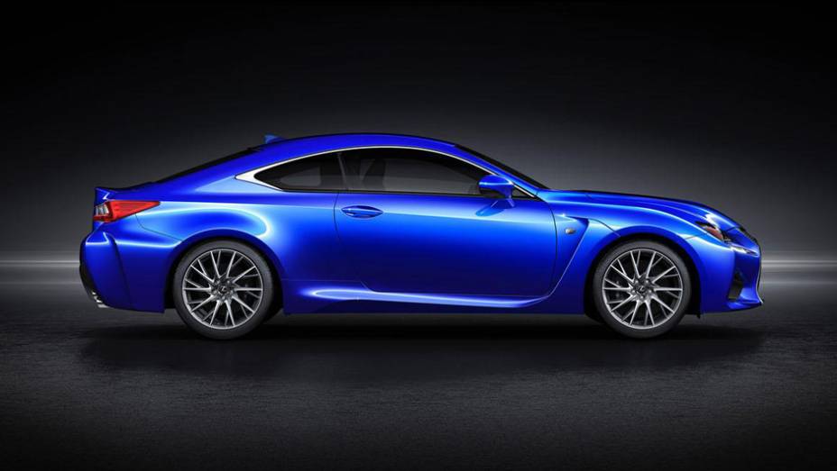 O bloco 5.0 V8 oferece mais de 450 cavalos de potência e 52,8 kgfm de torque | <a href="https://beta-develop.quatrorodas.abril.com.br/noticias/saloes/detroit-2014/lexus-expoe-rc-f-detroit-770421.shtml" rel="migration">Leia mais</a> O bloco 5.0 V8 oferece mais de 450 cavalos de potência e 52,8 kgfm de torque | <a href="https://beta-develop.quatrorodas.abril.com.br/noticias/saloes/detroit-2014/lexus-expoe-rc-f-detroit-770421.shtml" rel="migration">Leia mais</a>
