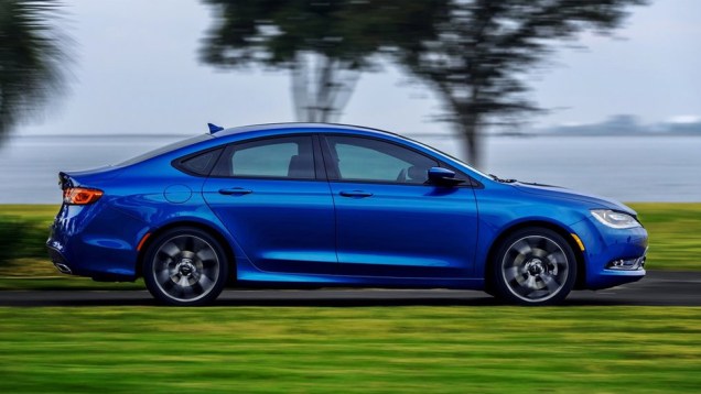 Novo Chrysler conta com tra&ccedil;&atilde;o dianteira ou integral | <a href="https://beta-develop.quatrorodas.abril.com.br/noticias/saloes/detroit-2014/novo-chrysler-200-faz-sua-estreia-detroit-768496.shtml" rel="migration">Leia mais</a>