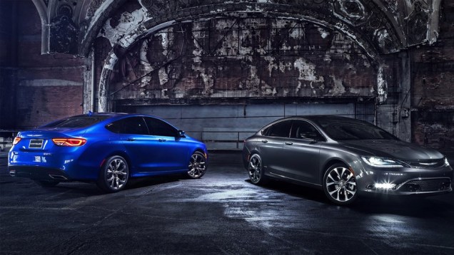 O novo Chrysler 200 estará disponível em 11 cores diferentes | <a href="https://beta-develop.quatrorodas.abril.com.br/noticias/saloes/detroit-2014/novo-chrysler-200-faz-sua-estreia-detroit-768496.shtml" rel="migration">Leia mais</a> O novo Chrysler 200 estará disponível em 11 cores diferentes | <a href="https://beta-develop.quatrorodas.abril.com.br/noticias/saloes/detroit-2014/novo-chrysler-200-faz-sua-estreia-detroit-768496.shtml" rel="migration">Leia mais</a>