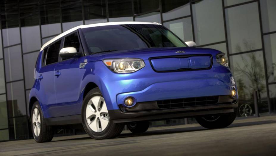 A Kia revelou nesta quinta-feira (6) o Soul EV | <a href="https://beta-develop.quatrorodas.abril.com.br/noticias/fabricantes/kia-apresenta-soul-ev-772571.shtml" rel="migration">Leia mais</a>