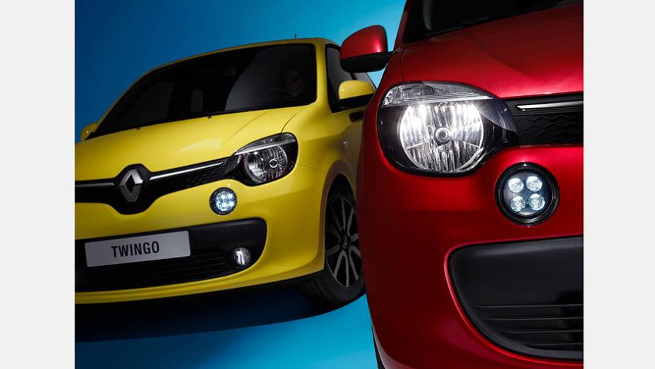 Renault enfim revelou o novo Twingo, com motores 1.0 de 70 cavalos de potência e 9,3 kgfm de torque e 0.9 turbo de 90 cv e 13,8 kgfm | <a href="https://beta-develop.quatrorodas.abril.com.br/noticias/saloes/genebra-2014/renault-confirma-motorizacao-twingo-775341.shtml" rel="migration"></a>