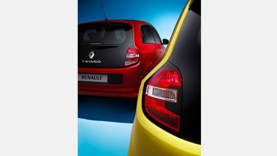 Detalhe da traseira do novo Twingo | <a href="https://beta-develop.quatrorodas.abril.com.br/noticias/saloes/genebra-2014/renault-confirma-motorizacao-twingo-775341.shtml" rel="migration">Leia mais</a>