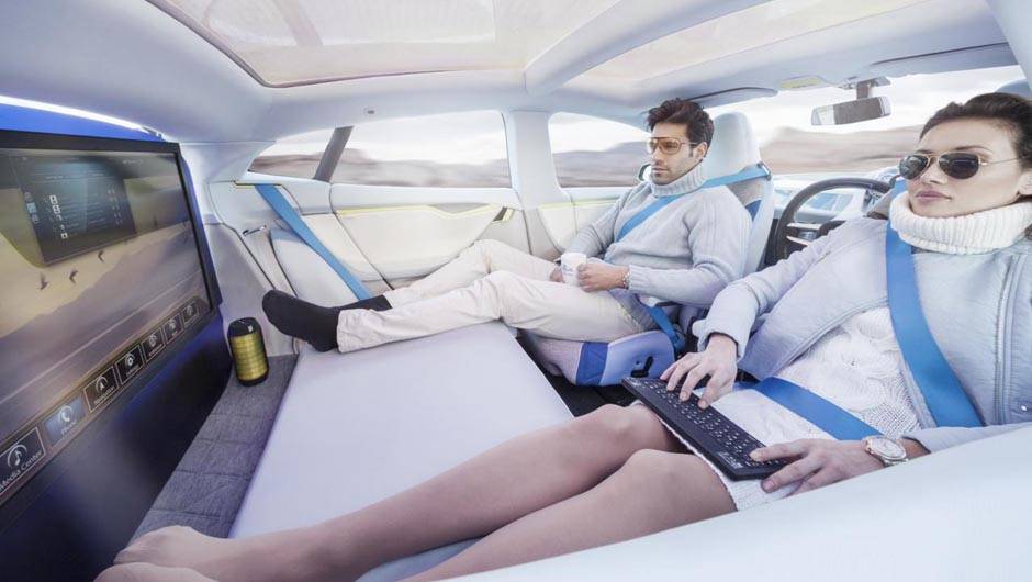 Uma televis&atilde;o de 32 polegadas pode ser utilizada tranquilamente pelos passageiros... | <a href="https://beta-develop.quatrorodas.abril.com.br/noticias/saloes/genebra-2014/rinspeed-mostra-imagens-xchange-concept-773804.shtml" rel="migration">Leia mais</a>