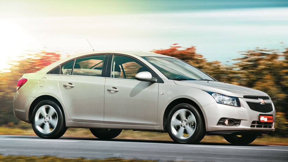 Com 720.636 unidades, o quinto modelo mais vendido no mundo foi o Chevrolet Cruze | <a href="https://beta-develop.quatrorodas.abril.com.br/noticias/mercado/ford-focus-ocupa-primeiro-lugar-lista-carros-mais-vendidos-mundo-774188.shtml" rel="migration">Leia mais</a> Com 720.636 unidades, o quinto modelo mais vendido no mundo foi o Chevrolet Cruze | <a href="https://beta-develop.quatrorodas.abril.com.br/noticias/mercado/ford-focus-ocupa-primeiro-lugar-lista-carros-mais-vendidos-mundo-774188.shtml" rel="migration">Leia mais</a>