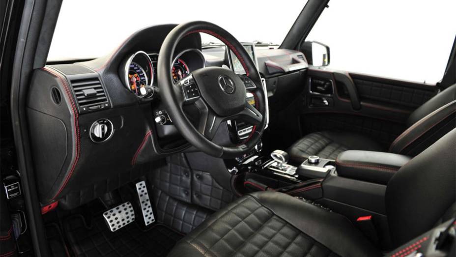 Interior sofisticado | <a href="https://beta-develop.quatrorodas.abril.com.br/noticias/saloes/genebra-2014/brabus-lanca-modelo-produtos-apple-774876.shtml" rel="migration">Leia mais</a>