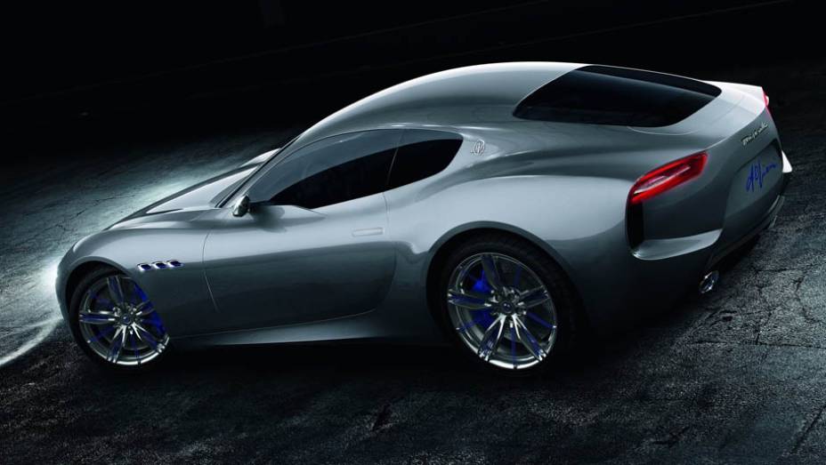 Ele é baseado no atual GranTurismo MC Stradale, mas com modificações significativas | <a href="https://beta-develop.quatrorodas.abril.com.br/noticias/saloes/genebra-2014/maserati-revela-alfieri-concept-775234.shtml" rel="migration">Leia mais</a>