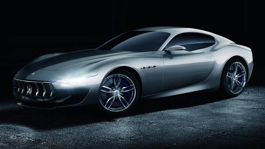 O conceitual, possível prévia de um novo modelo de entrada da Maserati, é movido por um motor 4.7 V8 naturalmente aspirado | <a href="https://beta-develop.quatrorodas.abril.com.br/noticias/saloes/genebra-2014/maserati-revela-alfieri-concept-775234.shtml" rel="migration">Leia mais</a>