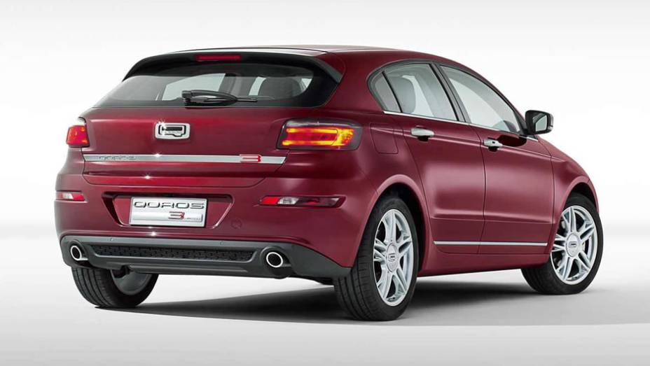 Com visual agrad&aacute;vel aos olhos, o 3 Hatch foi desenvolvido tendo em vista os jovens consumidores | <a href="https://beta-develop.quatrorodas.abril.com.br/noticias/saloes/genebra-2014/qoros-3-hatch-exibido-ao-publico-775442.shtml" rel="migration">Leia mais</a>
