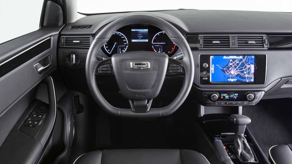 O 3 Hatch ter&aacute; quatro vers&otilde;es de acabamento. Desde a mais b&aacute;sica (Essence), estar&atilde;o dispon&iacute;veis itens como ar-condicionado e sistema multim&iacute;dia com tela de 8 polegadas | <a href="https://beta-develop.quatrorodas.abril.com.br/noticias/saloes/genebra-2014/qoros-3-hatch-e" rel="migration"></a>
