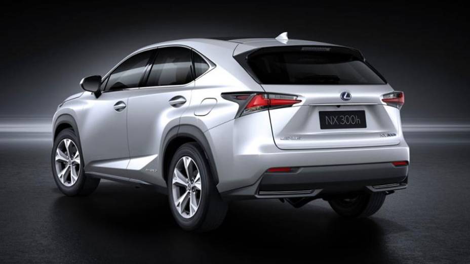 Ve&iacute;culo ser&aacute; oferecido com com tr&ecirc;s op&ccedil;&otilde;es de motores e tra&ccedil;&atilde;o integral | <a href="https://beta-develop.quatrorodas.abril.com.br/noticias/fabricantes/lexus-revela-nx-2015-tres-opcoes-motores-tracao-integral-779496.shtml" rel="migration">Leia mais</a>