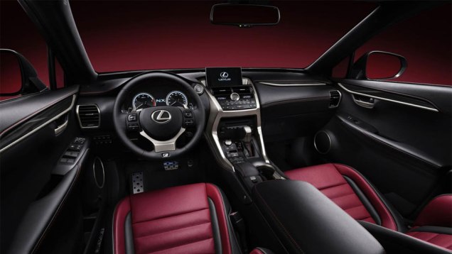 Detalhe do interior do novo Lexus NX | <a href="https://beta-develop.quatrorodas.abril.com.br/noticias/fabricantes/lexus-revela-nx-2015-tres-opcoes-motores-tracao-integral-779496.shtml" rel="migration">Leia mais</a> Detalhe do interior do novo Lexus NX | <a href="https://beta-develop.quatrorodas.abril.com.br/noticias/fabricantes/lexus-revela-nx-2015-tres-opcoes-motores-tracao-integral-779496.shtml" rel="migration">Leia mais</a>
